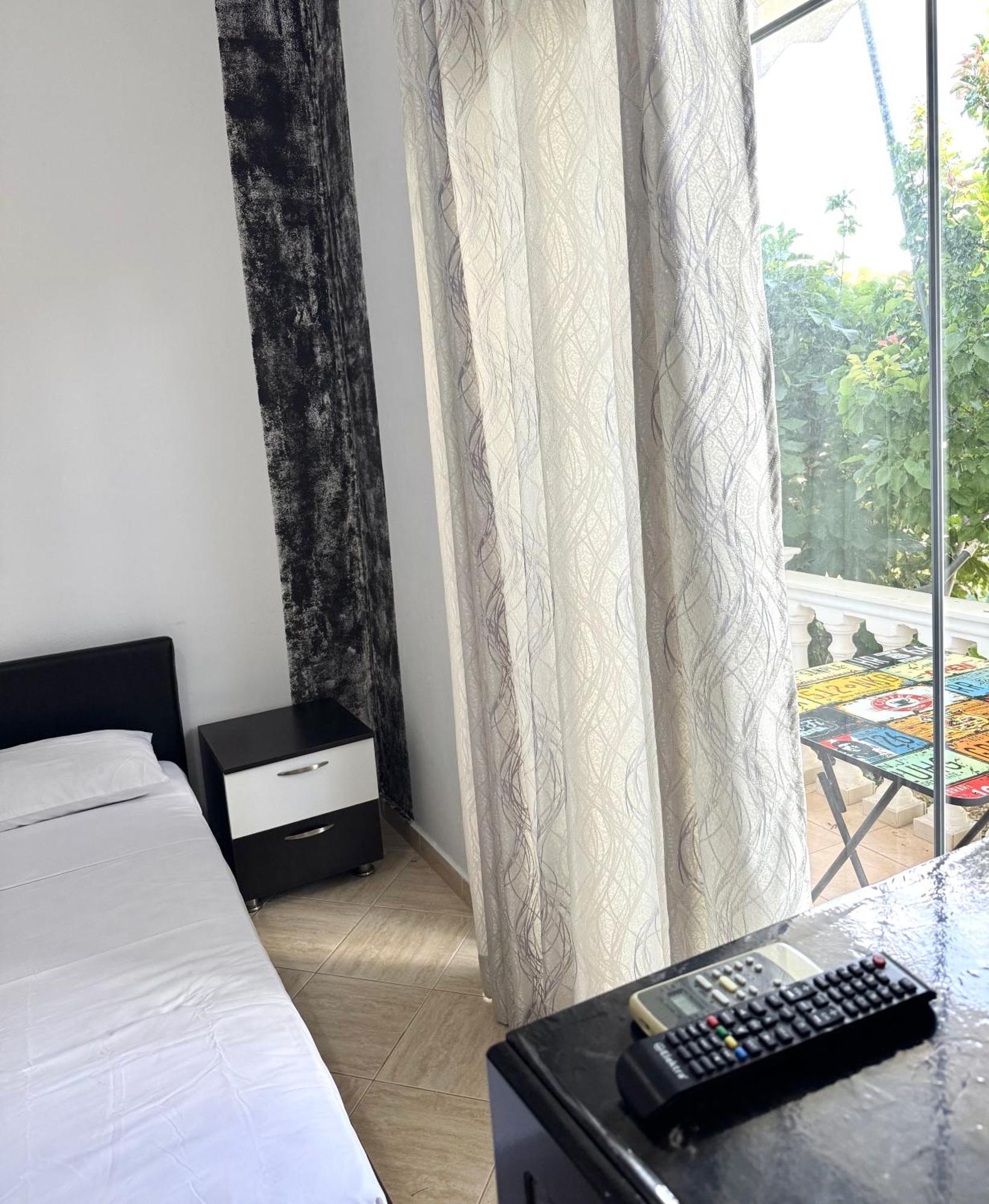 Angels Rooms Ksamil Ngoại thất bức ảnh